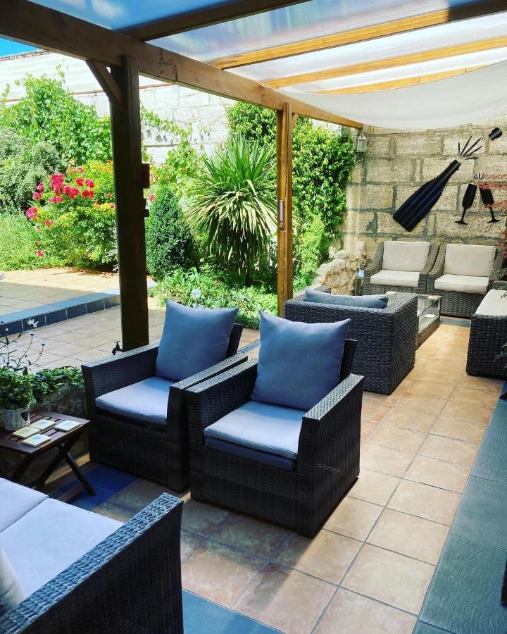 Le Patio Chambres Et Tables D'Hotes La Tour-Blanche Ngoại thất bức ảnh