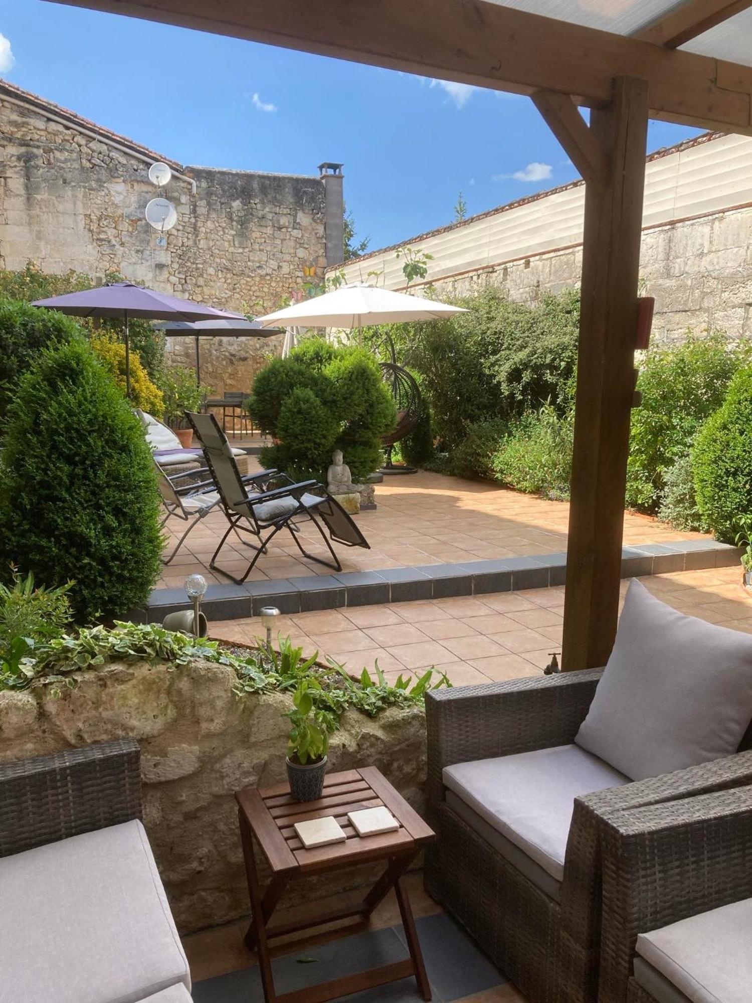 Le Patio Chambres Et Tables D'Hotes La Tour-Blanche Ngoại thất bức ảnh