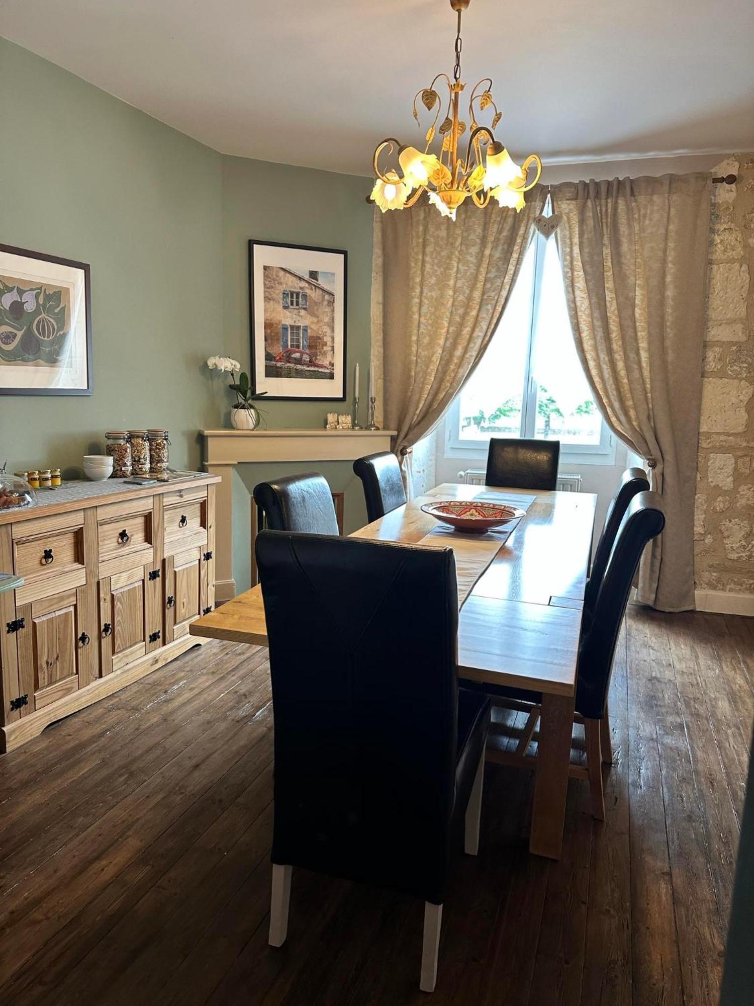 Le Patio Chambres Et Tables D'Hotes La Tour-Blanche Ngoại thất bức ảnh